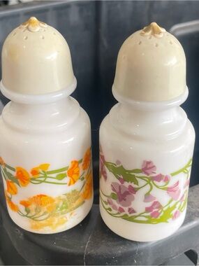 Vintage Milk Glass Floral Salt and Pepper Shakers - Orange & Pink